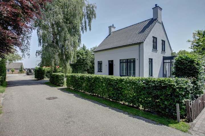 Photo 47 of Koningsweg 1