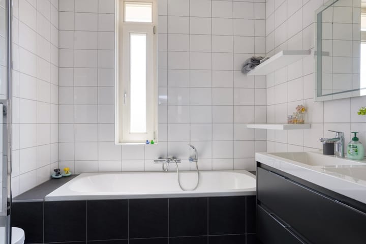 Foto 14 van Van Eedenstraat 8