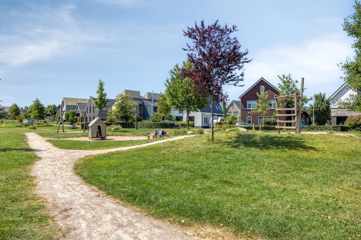 Foto 34 van Van Eedenstraat 8