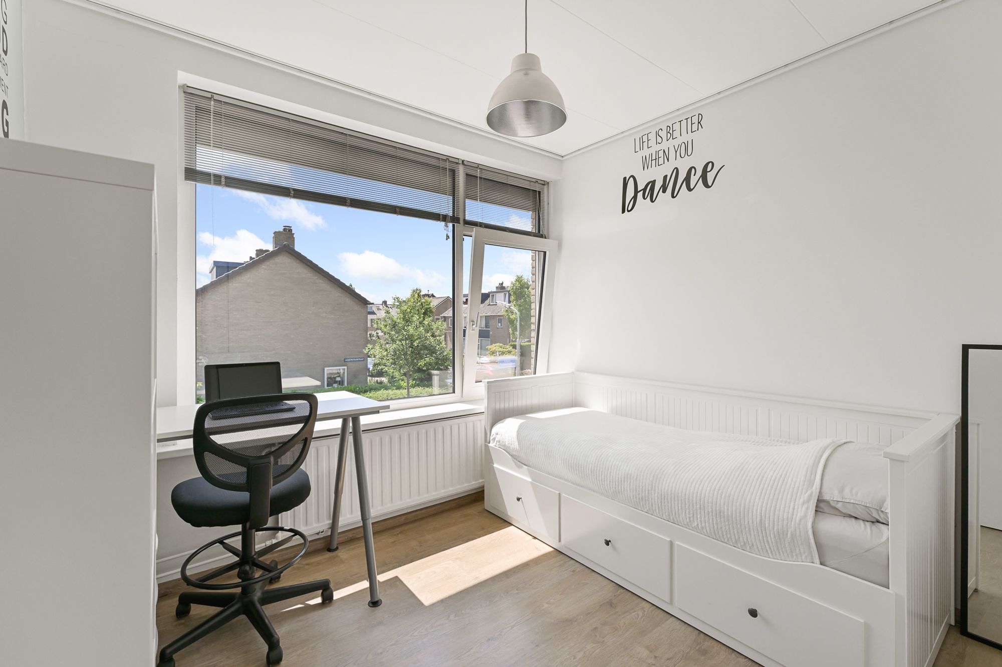 Foto 15 van Louis Pasteurstraat 3