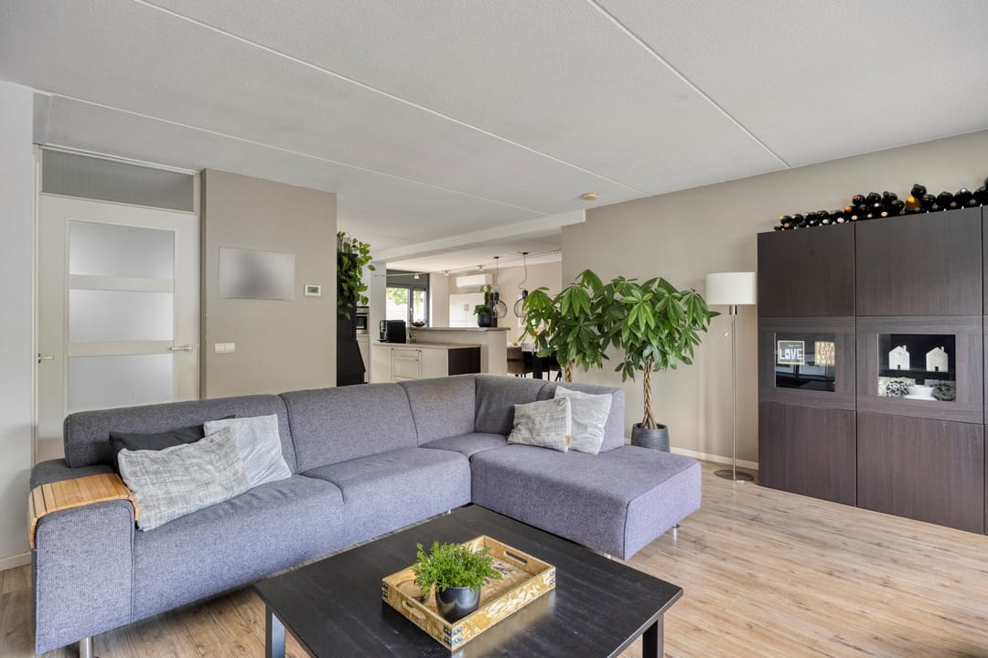 Foto 13 van Smaragd 65