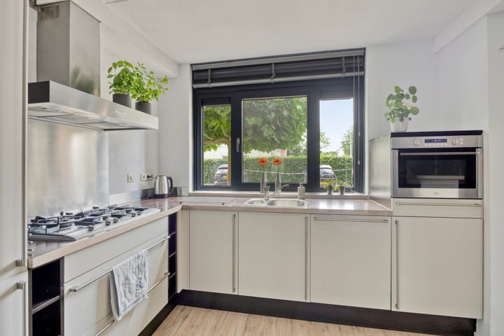 Foto 18 van Smaragd 65