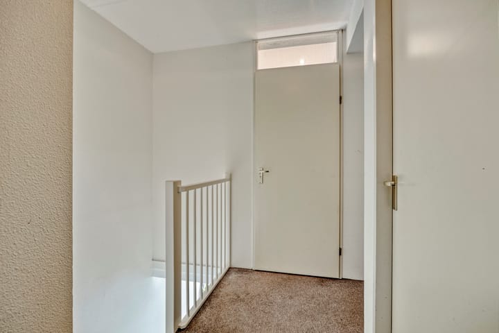 Foto 23 van Smaragd 65