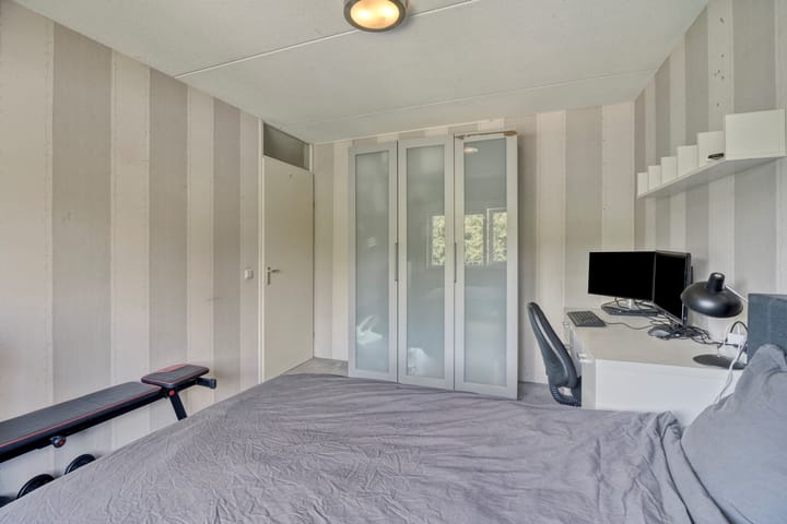 Foto 30 van Smaragd 65