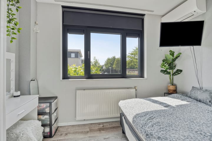 Foto 31 van Smaragd 65