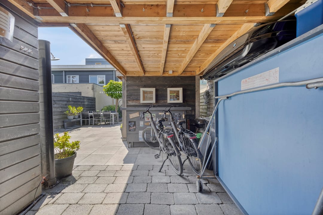 Foto 41 van Smaragd 65