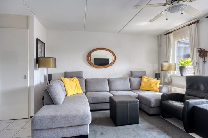 Foto 10 van De Gasperisingel 39