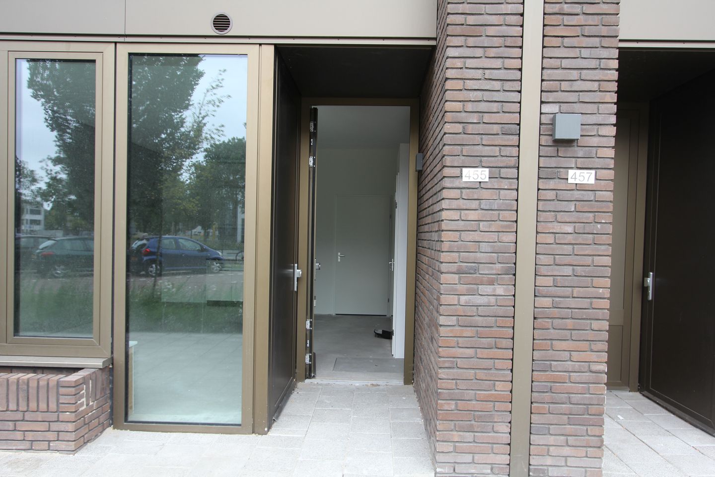 View photo 2 of Clothildestraat 453