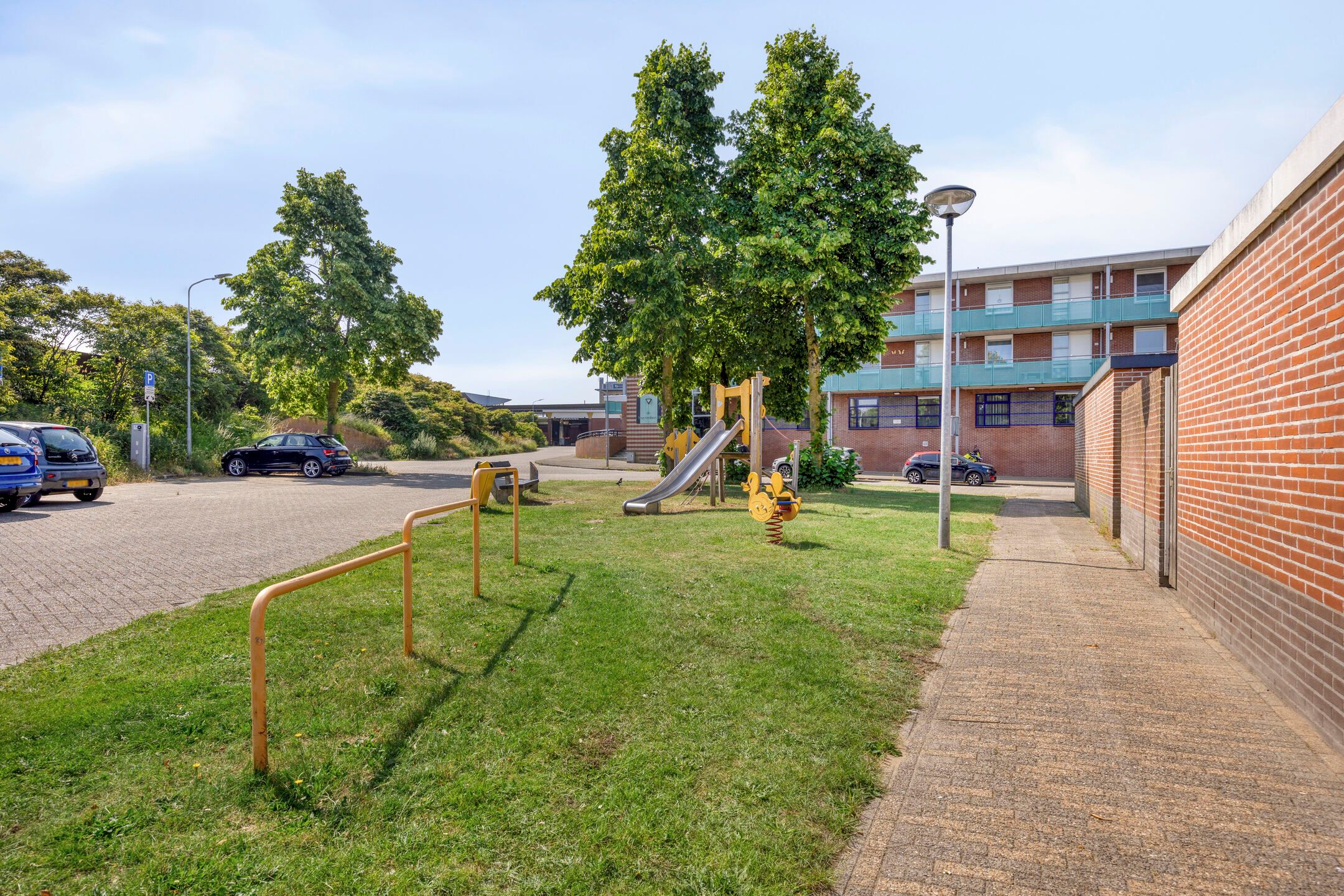 Photo 42 of De Gasperisingel 39