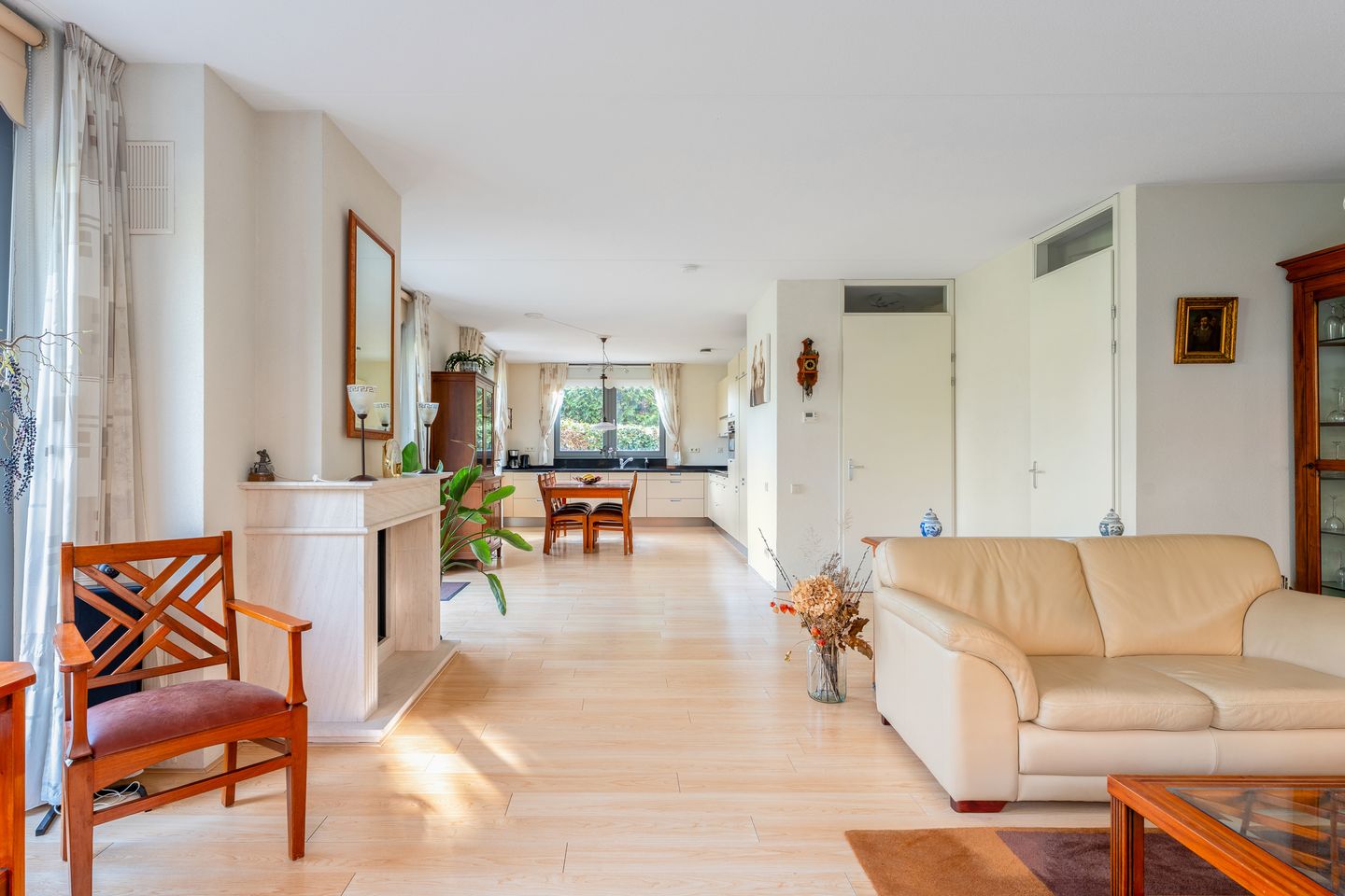 Photo 10 of Folkert Elsingastraat 37