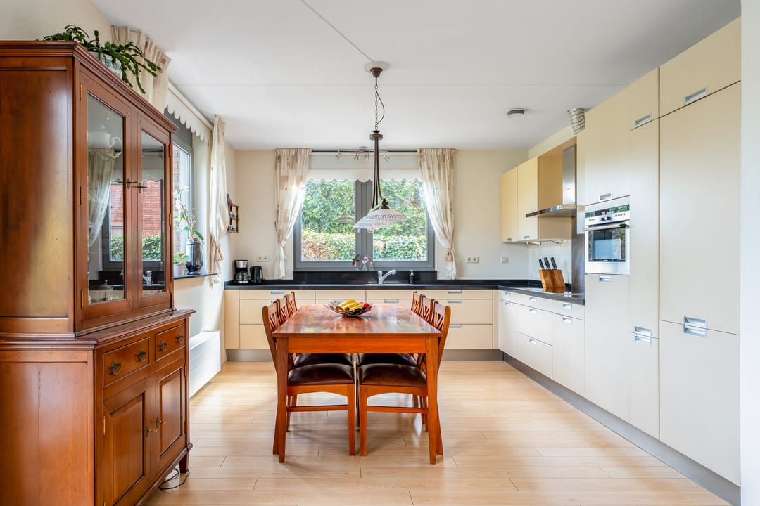 Photo 11 of Folkert Elsingastraat 37