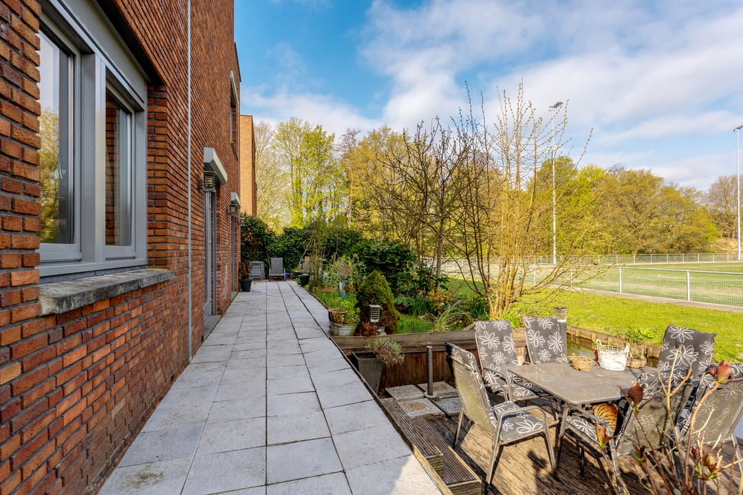 Photo 16 of Folkert Elsingastraat 37