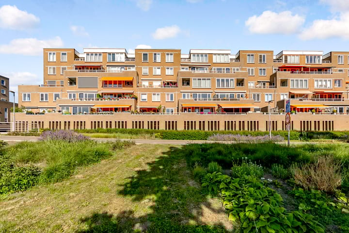 Foto 2 van Urkwal 70