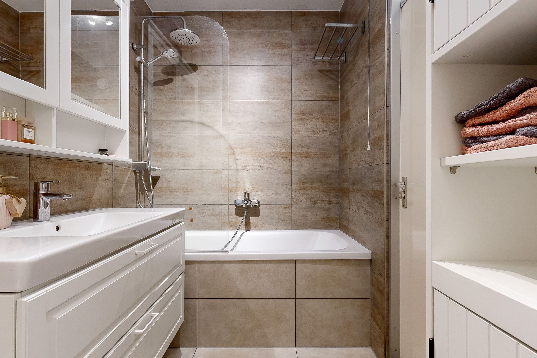 Foto 9 van Zevenblad 25