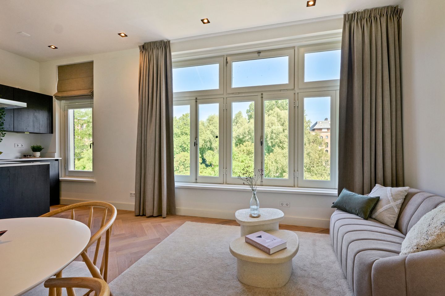 Photo 5 of Czaar Peterstraat 23-F