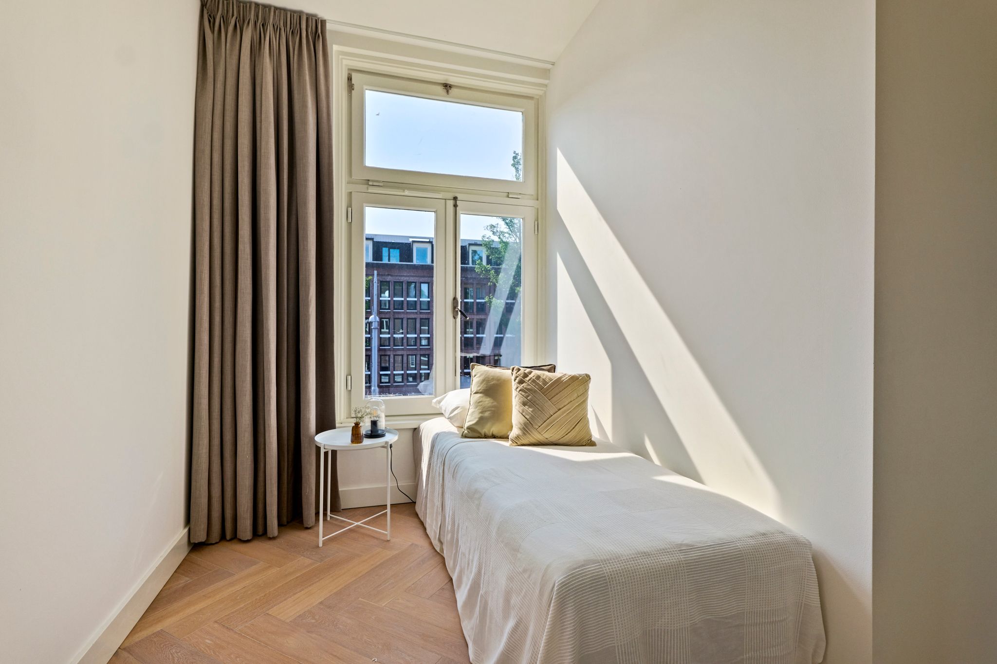 Photo 12 of Czaar Peterstraat 23-F