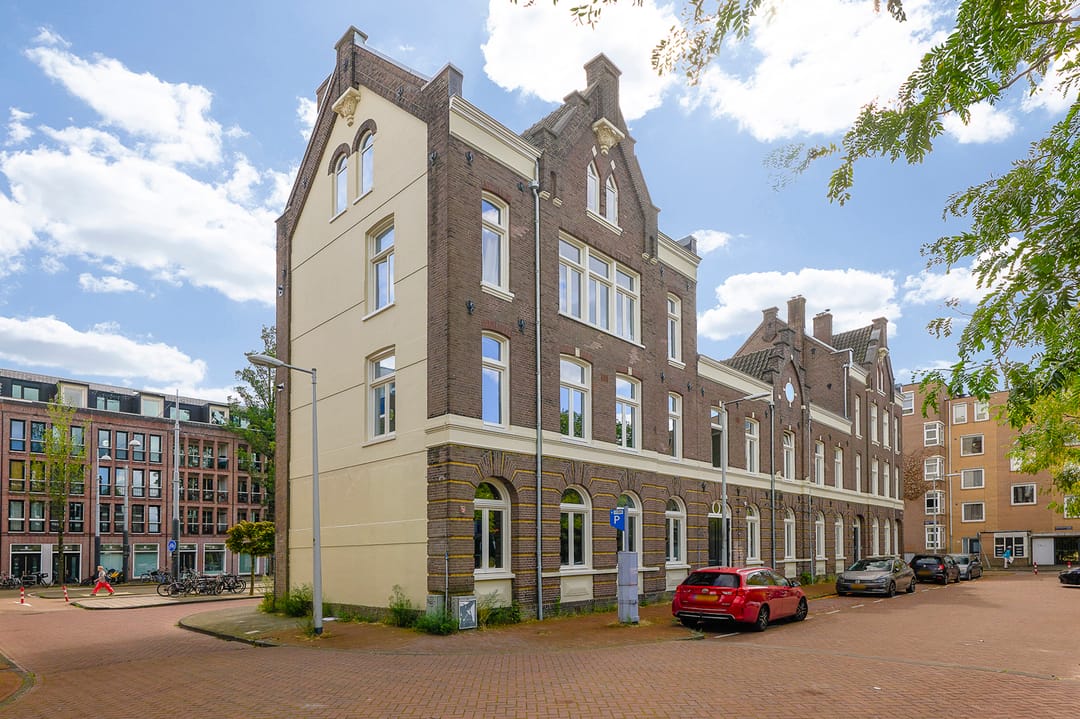 Photo 16 of Czaar Peterstraat 23-F