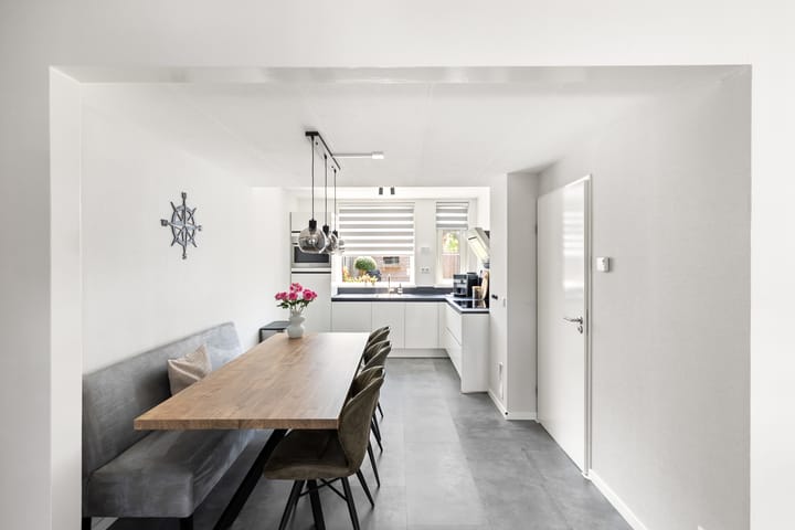 Photo 10 of Suze Groeneweglaan 15