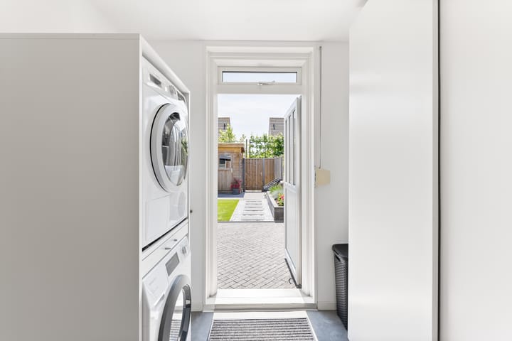 Photo 15 of Suze Groeneweglaan 15