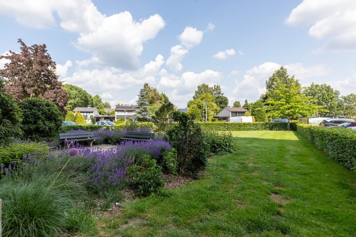 Foto 24 van Aalscholversingel 196