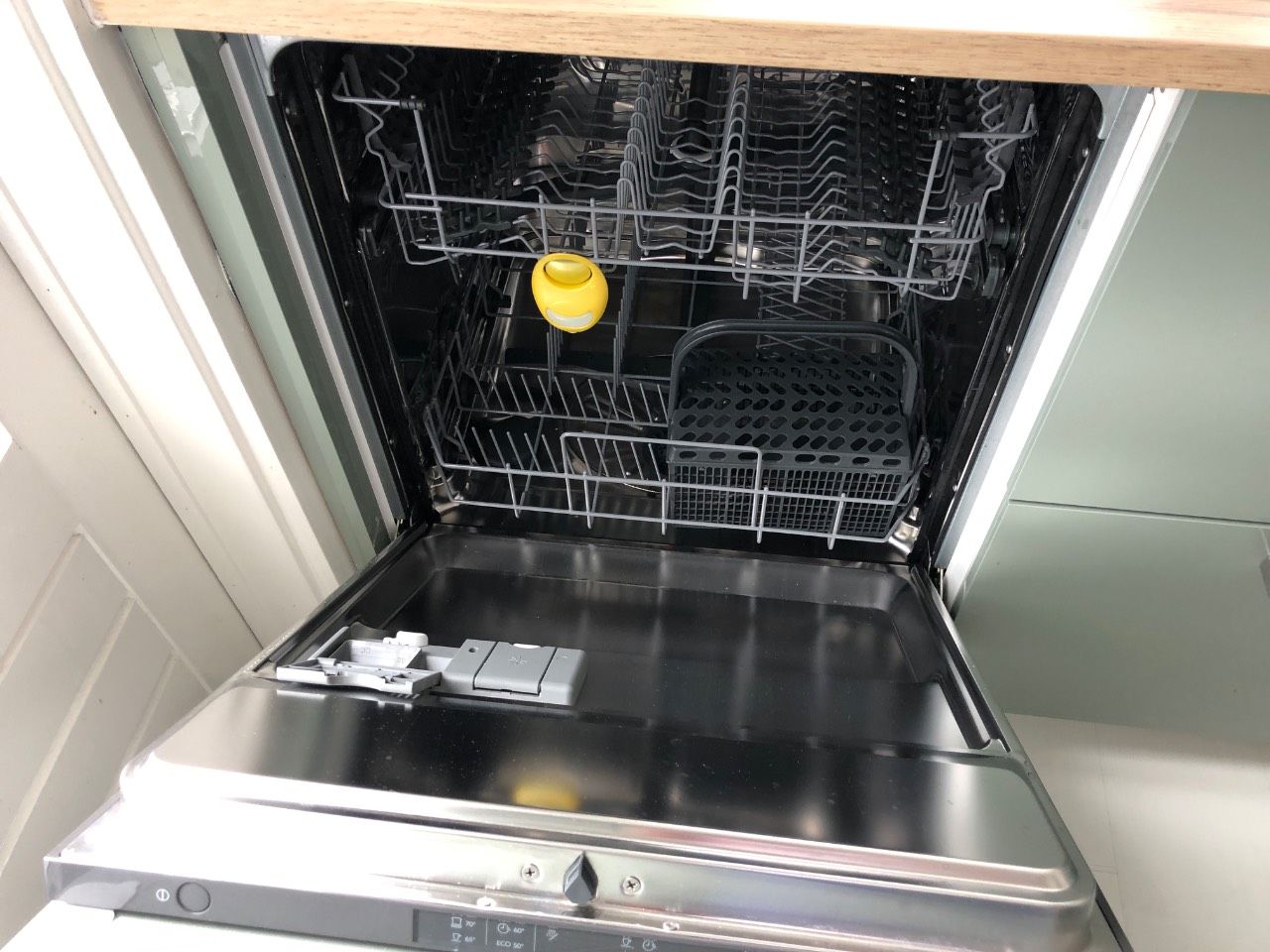 Foto 10 van van Naeltwijckstraat 39