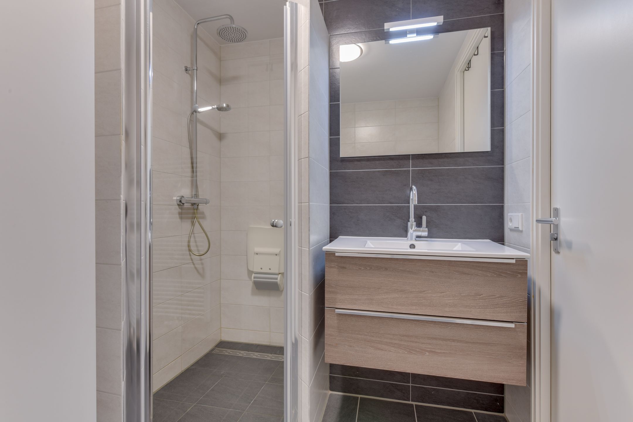 Foto 3 van Stationsweg 42