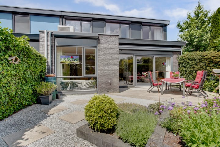 Foto 33 van Straatgras 10