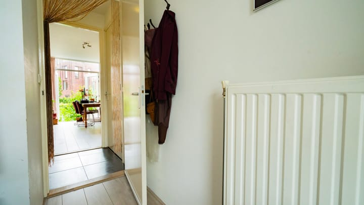 Foto 35 van Helper Westsingel 45