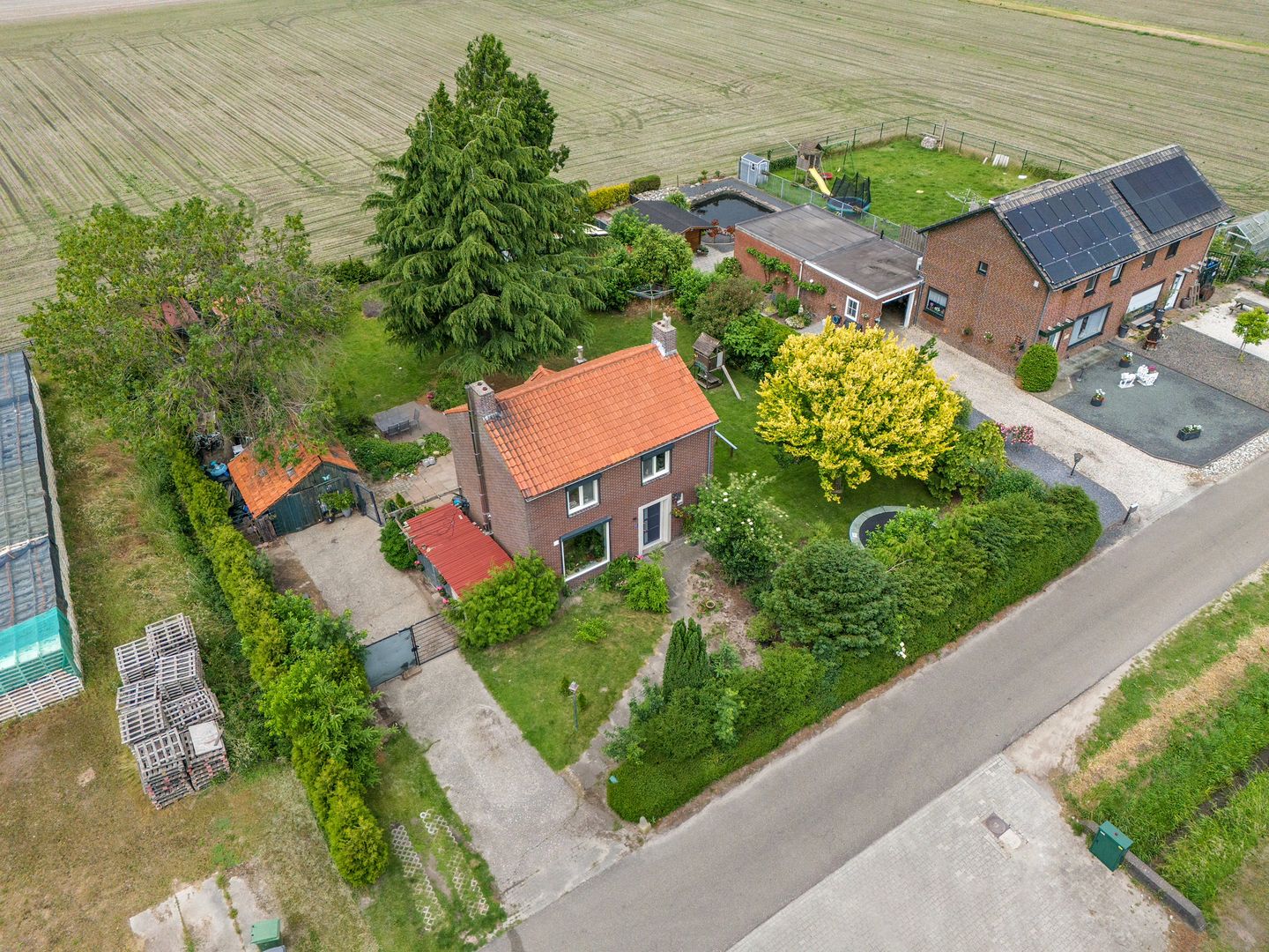 Foto 1 van Middenweg 201