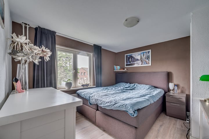 Photo 23 of Middenweg 201