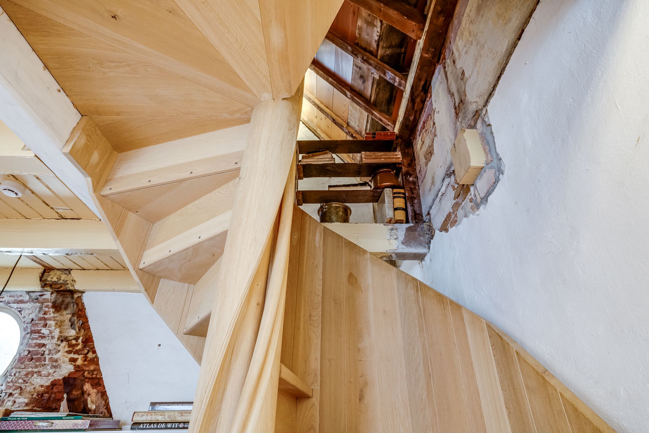 Foto 24 van Annastraat 13