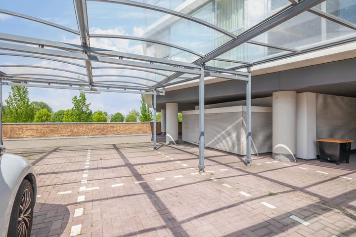 Photo 35 of Buizerdhof 147