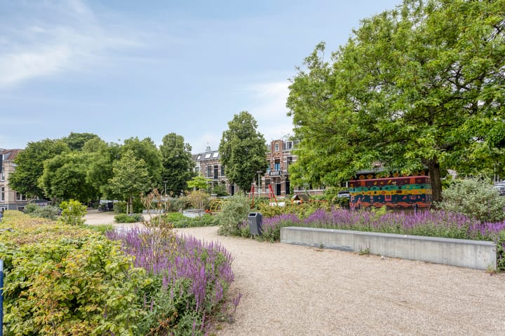 Photo 34 of Graaf Lodewijkstraat 61