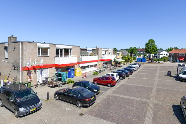 Foto 2 van Reiner van Ooiplein 21