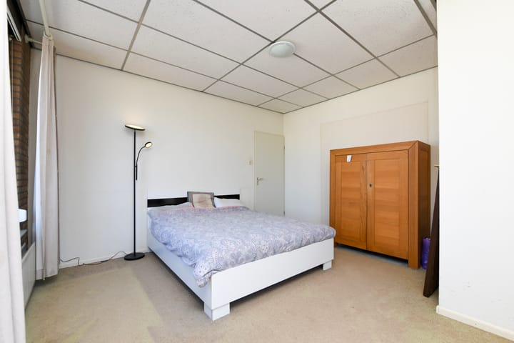 Foto 13 van Reiner van Ooiplein 21