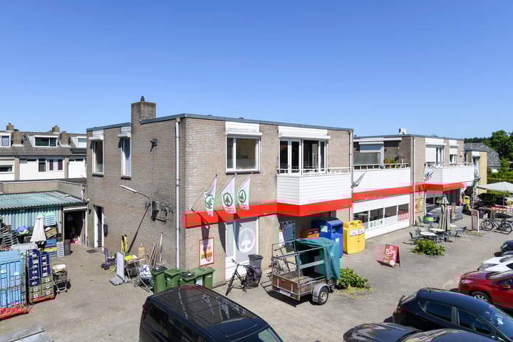 Foto 25 van Reiner van Ooiplein 21