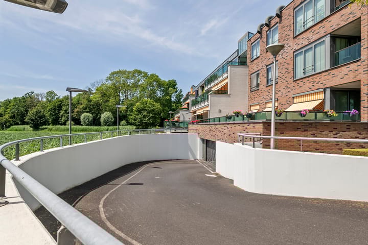 Foto 41 van Burgemeester Hommesstraat 54