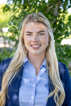 Leonie Kramer - Officemanager