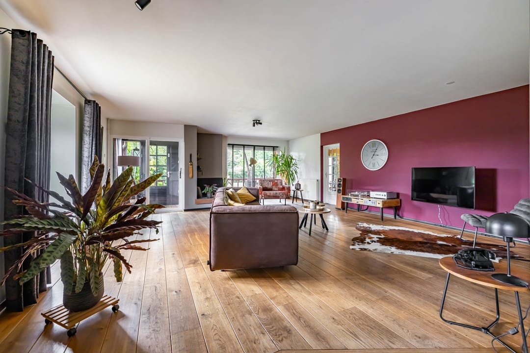 Photo 2 of Vriezerweg 15-A