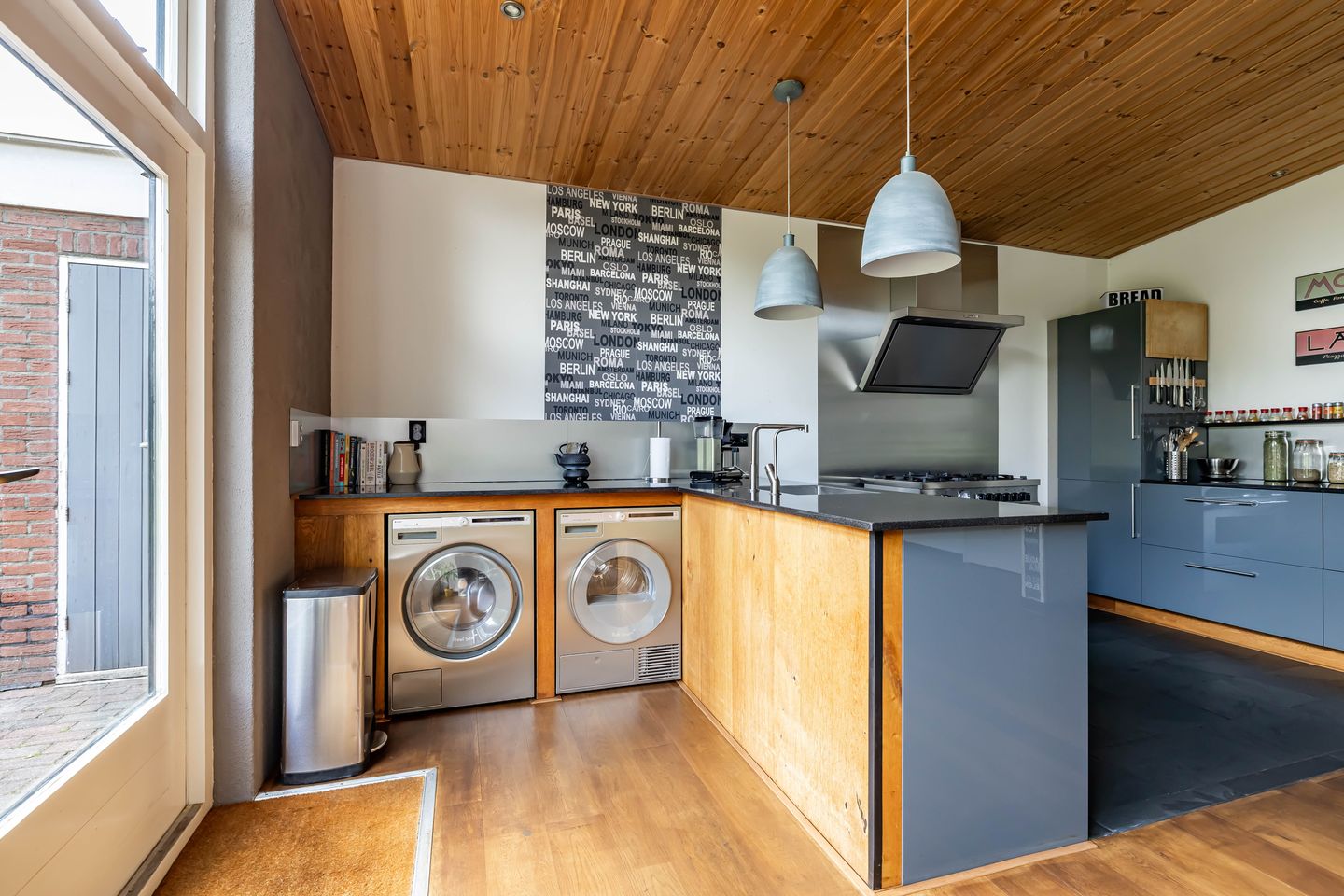 Photo 25 of Vriezerweg 15-A