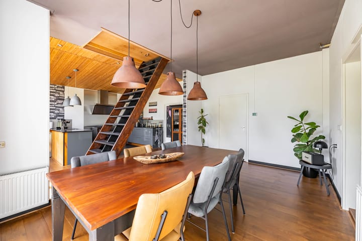 Foto 28 van Vriezerweg 15-A