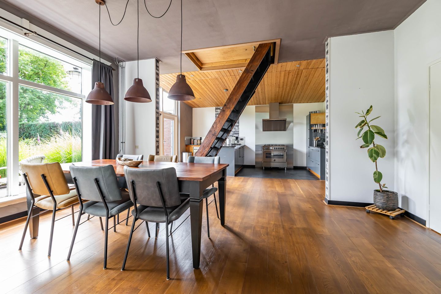 Photo 29 of Vriezerweg 15-A