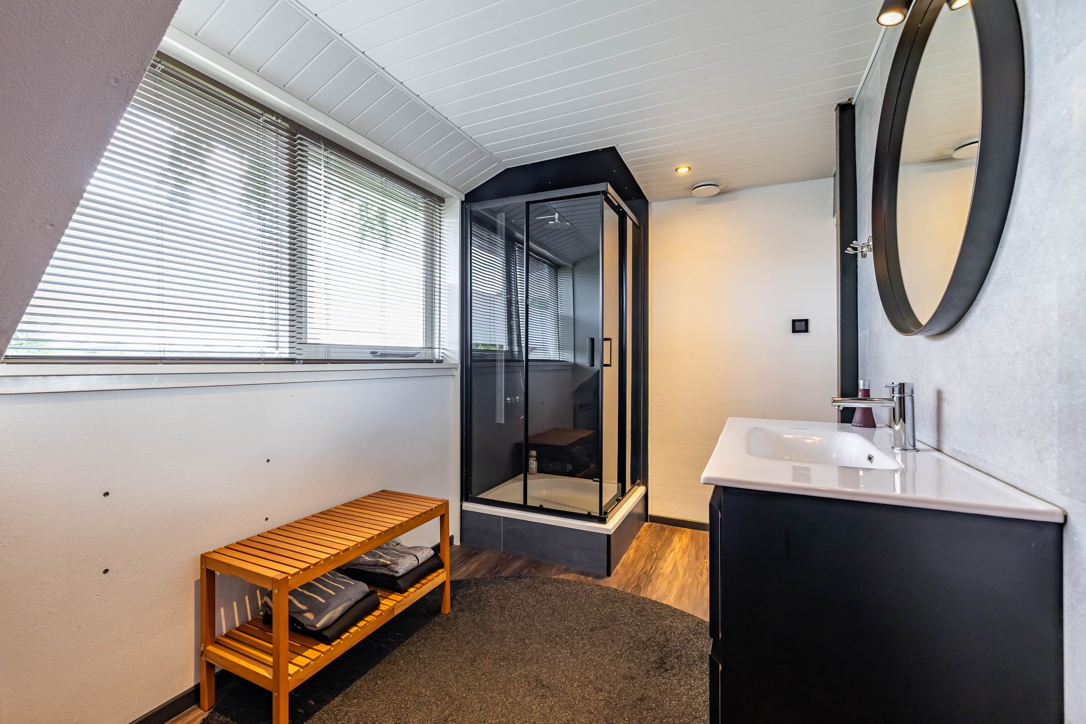 Photo 36 of Vriezerweg 15-A