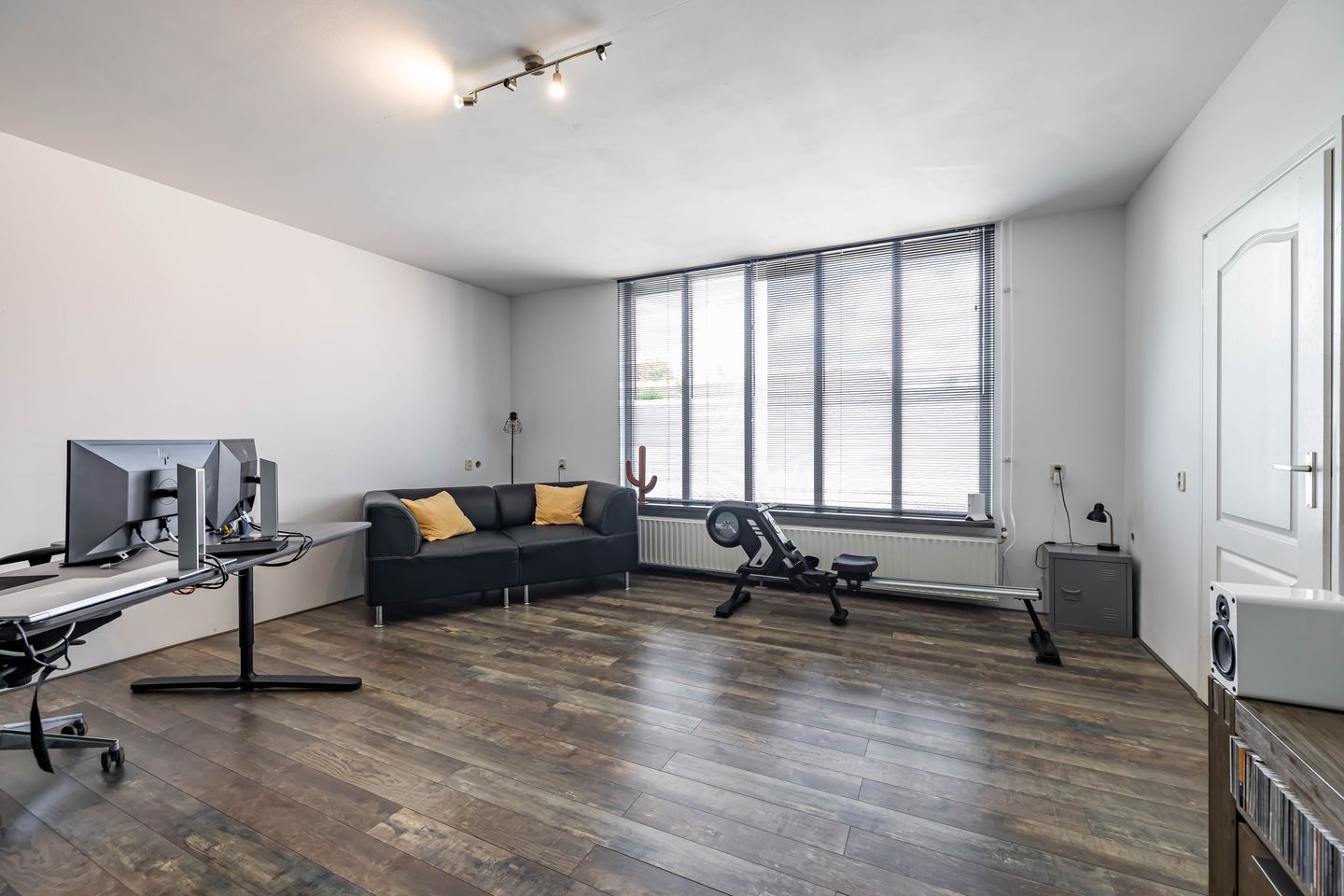 Photo 44 of Vriezerweg 15-A