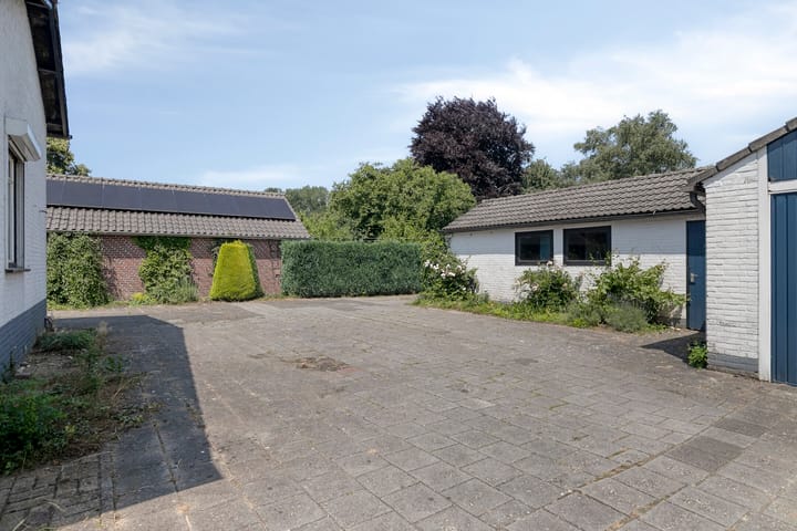 Photo 36 of Grotestraat 31