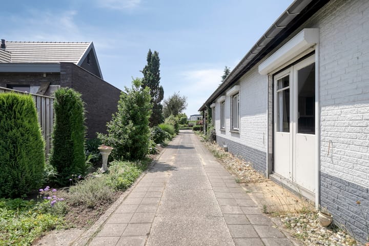 Photo 38 of Grotestraat 31