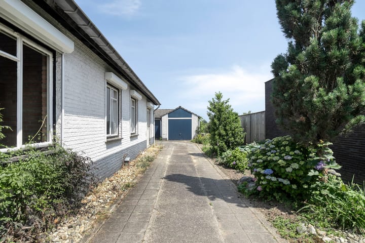 Photo 39 of Grotestraat 31