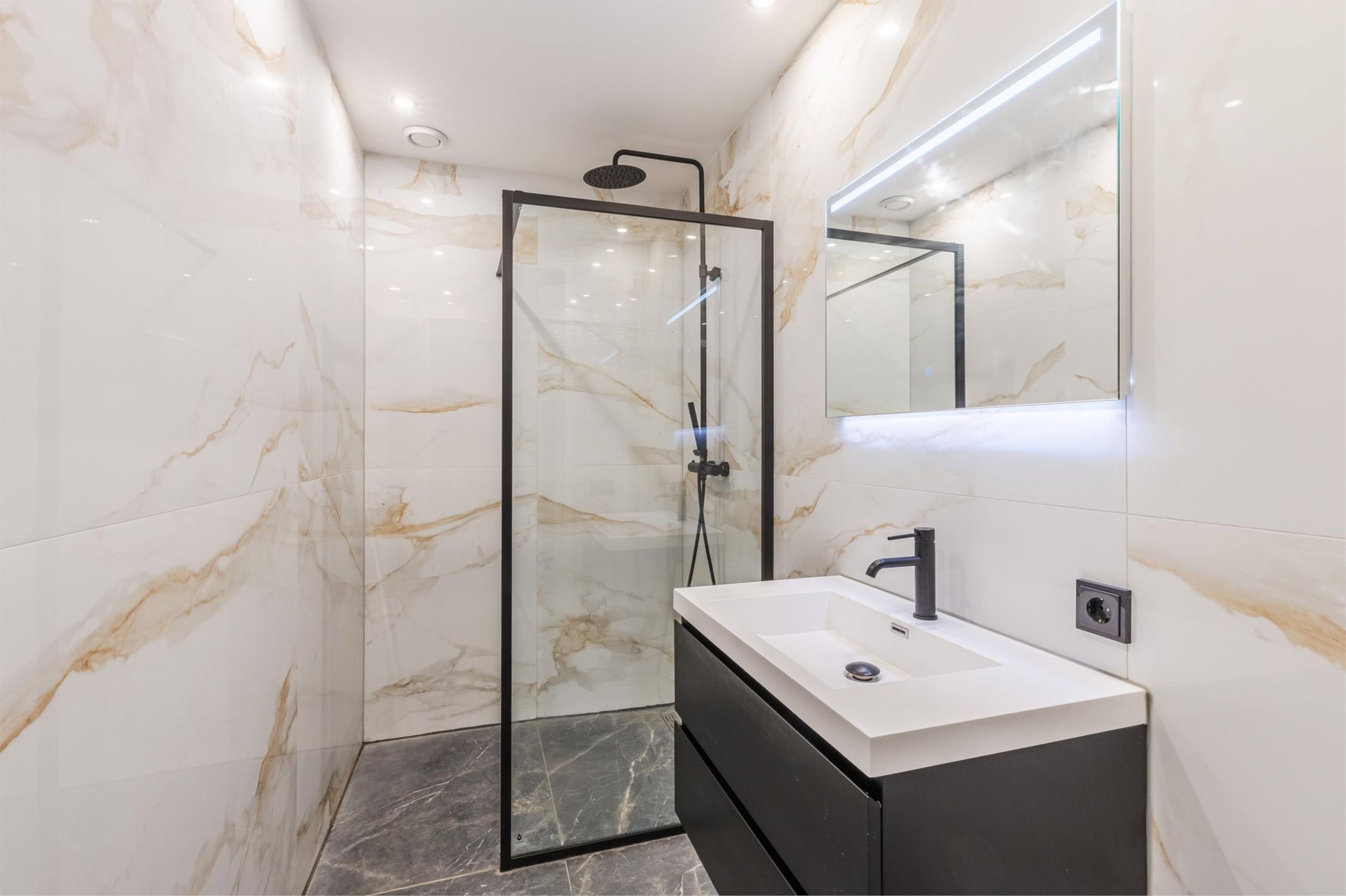 Foto 6 van Dijkmanshuizenstraat 271