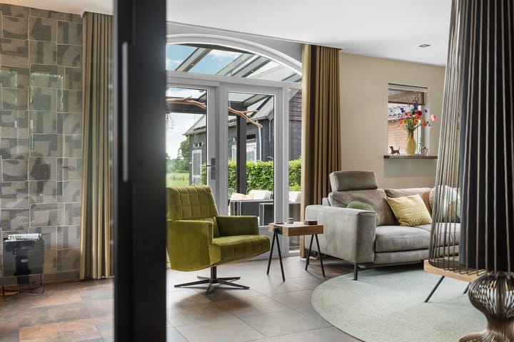 Photo 9 of Rhienderensestraat 49