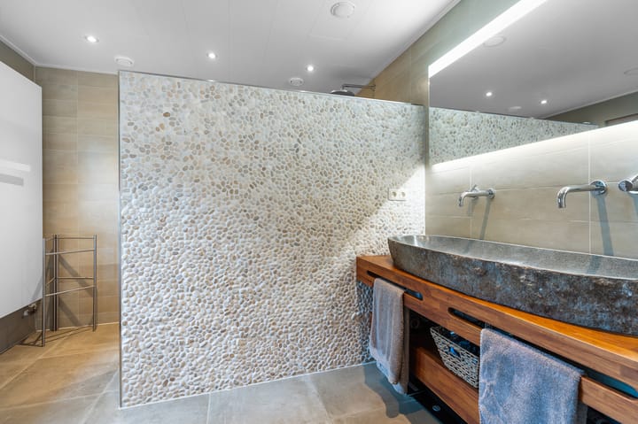 Photo 24 of Rhienderensestraat 49